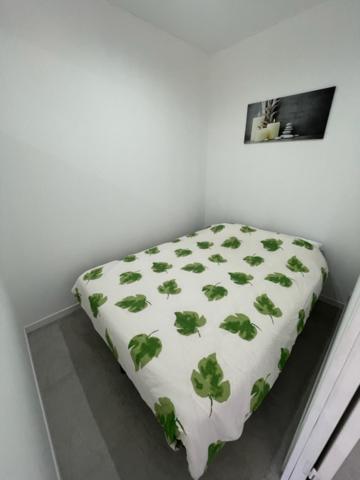 Appartement 30 M2, Piscine Et Parking Prive Mouans-Sartoux Eksteriør bilde