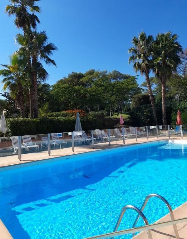 Appartement 30 M2, Piscine Et Parking Prive Mouans-Sartoux Eksteriør bilde